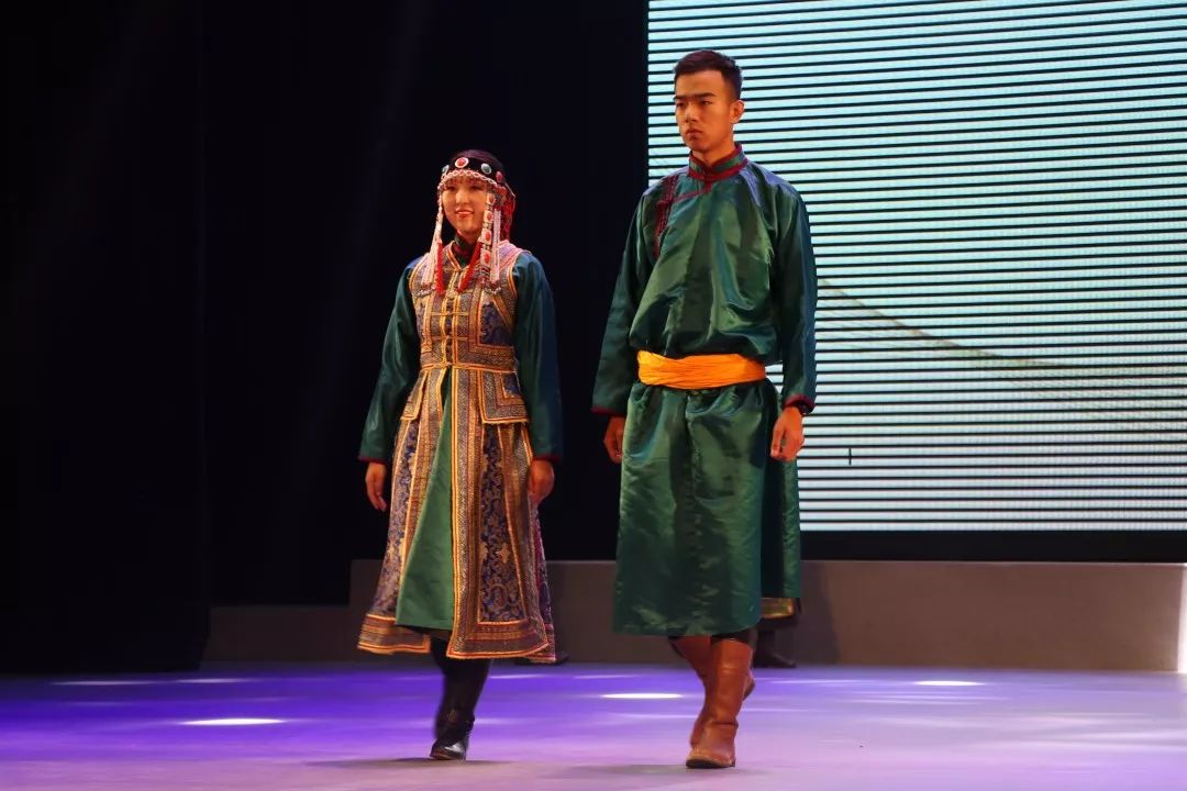 随机包含穆古鲁扎新星问鼎冠军表现惊艳，MAD未来可期！的词条