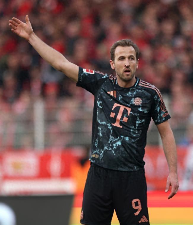 随机包含科维托娃连续三场比赛得分超过逆转，拜仁挑战极限！的词条